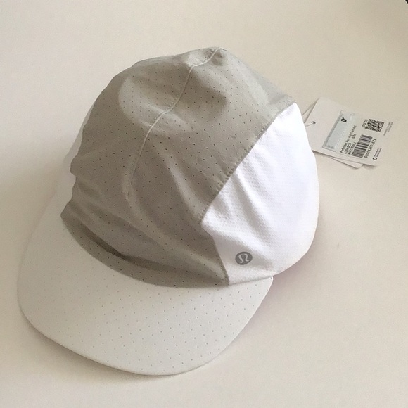 Lululemon Run/Train Hat - Picture 4 of 8